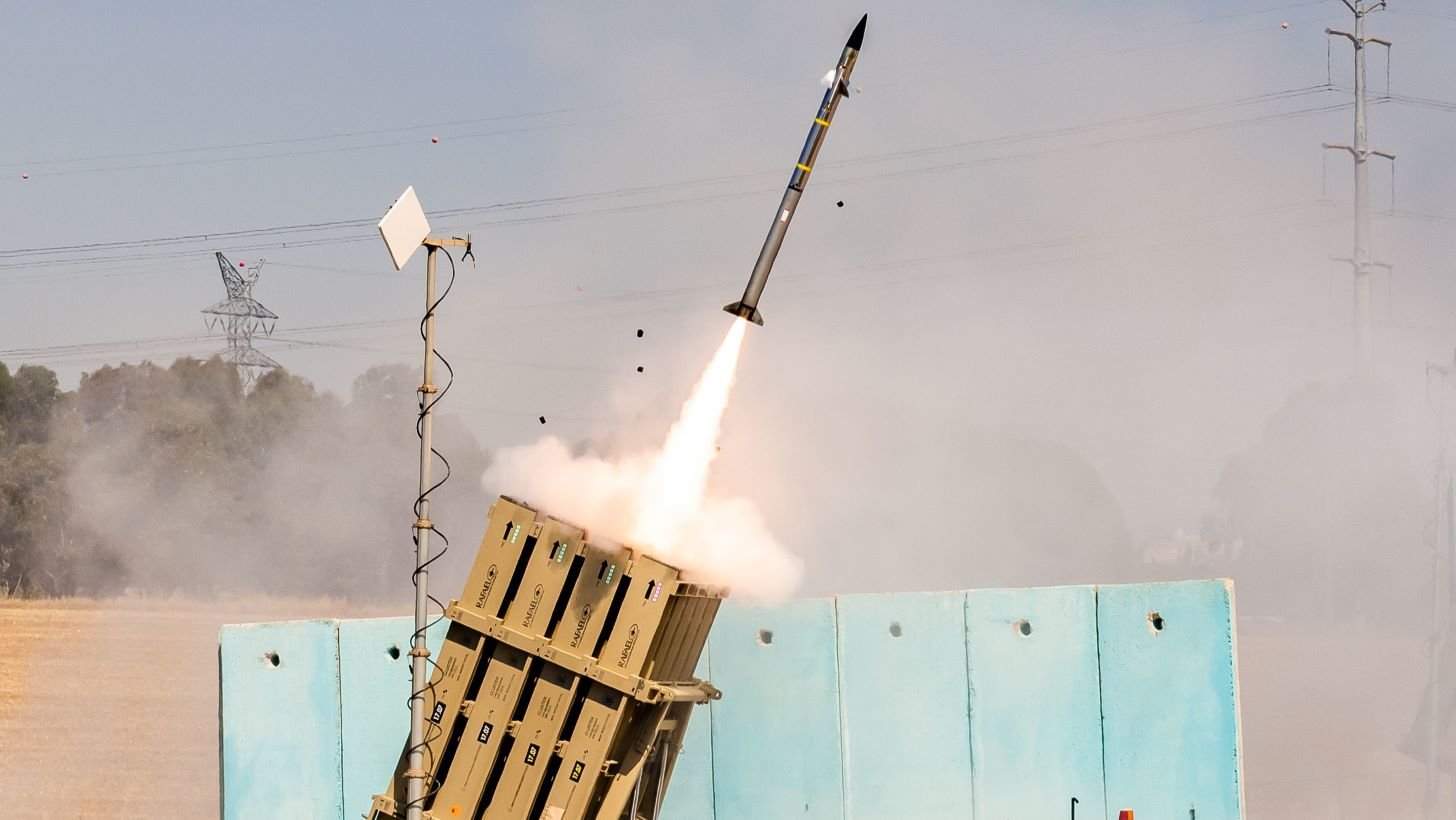 More information about "Trump Unveils Ambitious 'Iron Dome for America' Missile Defense Plan"